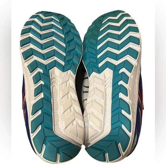 Saucony ladiesSneakers in Blue and Pink with Neon Accennt new without tag - Picture 4 of 13